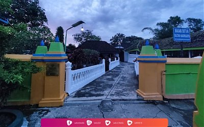 Ziarah di Makam Jaka Tingkir, Raja Pertama Kesultanan Pajang