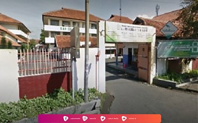 Ziarah di Makam KH. Anwar Musaddad, Masyayikh Pesantren Al-Musaddadiyah Garut