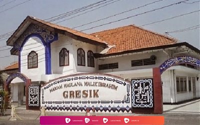 Ziarah di Makam Sunan Gresik, Pelopor Berdirinya Pesantren