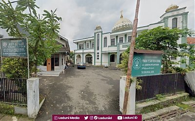 Ziarah di Makam Syekh Muhammad Suja'i Al-Kudani (Mama Gudang), Gurunya Para Ulama Pasundan