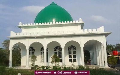 Ziarah di Makam Habib Thoha bin Hasan bin Yahya, Penyebar Agama Islam di Cirebon Timur