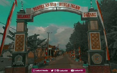 Ziarah di Makam KH. Moch. Djamhari Ghozali Anwar, Muasis Pesantren An Nuur Ponorogo