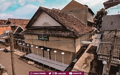 Ziarah di Makam KH. Kasyful Anwar, Pengasuh Pesantren Datuk Kalampayan, Bangil, Pasuruan