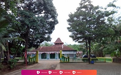 Ziarah di Makam Tuan Guru Loning, Mursyid Thariqah Syathoriyah Purworejo