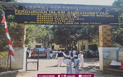 Ziarah di Makam KH. Tb. A. Rafe’i Ali, Pendiri Pesantren An-Nizhomiyyah Pandeglang