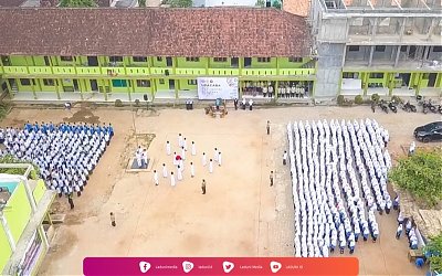 Ziarah di Makam KH. Khusnan Mustofa Gufron, Muassis Pesantren Darul Amal Metro Barat