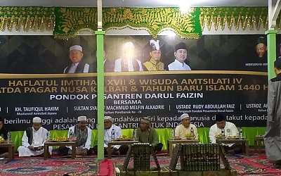 Dihadiri Kesultanan Pontianak, Ponpes Darul Faizin Sukses Gelar Haflatul Imtihan