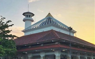 Sifat Hinduisme di Komplek Masjid Sunan Ampel