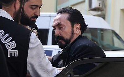 Penulis Turki Harun Yahya Ditangkap Polisi Bersama Pengikutnya