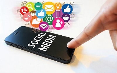 Awas, Pamer di Media Sosial Mempengaruhi Kesehatan Jiwa