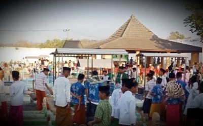 Ribuan Santri Sumenep Bersih-Bersih di Makam Para Raja Peringati Hari Santri 2019