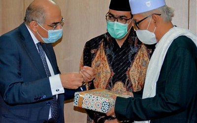 Dubes Mesir Beri Undangan KH Miftachul Akhyar Menjadi Pembicara di Darul Ifta'