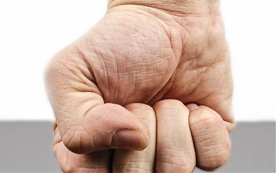 Amalan Melunakkan Hati Orang yang Emosian