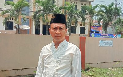 Pesantren itu Mahalu al-Ilmi wa al-Adabi