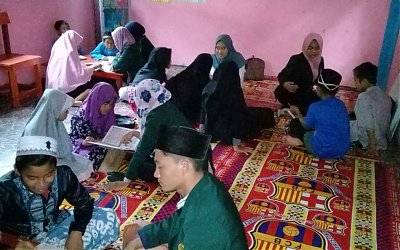 Mahasiswa KKS STAI Mempawah Bantu Mengajar Anak TPA al-Muttaqin
