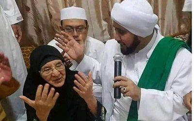 Ini Amalan Syarifah Hubabah Annisa binti Yusuf Al-Haddad Agar Panjang Umur
