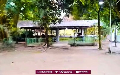 Ziarah di Makam KH. Manshur Anwar Paculgowang, Pengasuh Pesantren Tarbiyatunnasyi'in Jombang