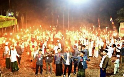 IPNU Kalbar dan Pemuda Tanjung Pasir Sambut Tahun Baru Islam dengan Pawai Obor