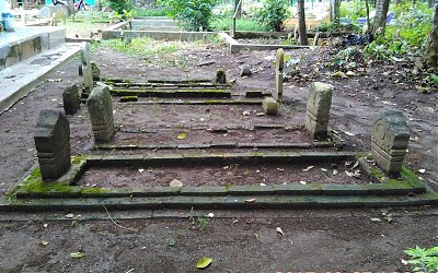 Hadratus Syaikh Simbah K.H. Muhammad Abbas Al Madlaniy