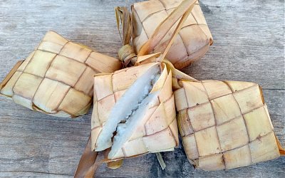 Kupat: Perlambang Kebersihan Hati Karena Cahaya Ilahi