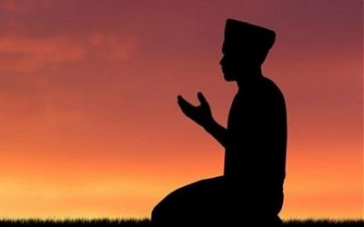 Berdoa karena Sedang Menderita? Berikut Tanggapan KH Husein Muhammad