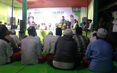 KH Marzuki Mustamar Isi Peringatan Harllah NU dan Isra' Mi'raj MWCNU Sungai Raya