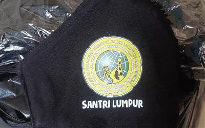Taat Prokes: Pesantren Yanbu’ul Ulum Gelorakan Kembali Pentingnya Memakai Masker
