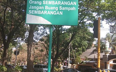 Hanya Orang Sembarang yang Berlaku Sembarangan