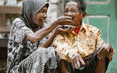 Sungguh Durhaka Anak Yang Mendo'akan Orang Tuanya 5 Kali Sehari