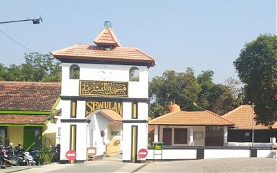 Keberadaan Makam Ulama dan Arsitektur Masjid Kuno di Ponorogo dan Madiun