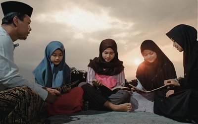 Ini Syarat dalam Menuntut Ilmu