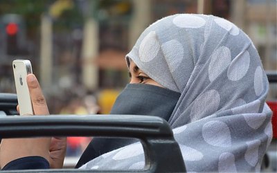 Benarkah Wanita Lebih Berpotensi Masuk Neraka