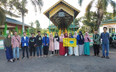 PMII Komisariat IAIN Pontianak Gelar Tur Religi di 3 Makam Ulama Borneo