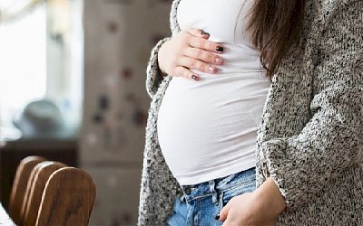 Cara Membayar Fidyah Puasa Ramadhan dengan Beras dan Uang bagi Ibu Hamil atau Menyusui