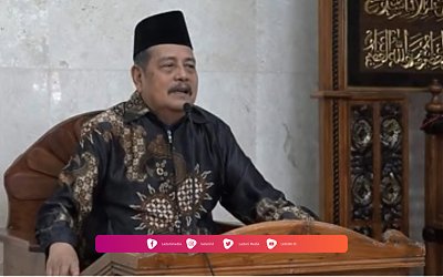Biografi Prof. Dr. KH. Abdul Ghofur, Pengasuh Pesantren Sunan Drajat, Lamongan