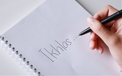 Contoh Implementasi Keikhlasan