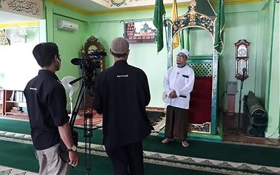 Kemenag Sanggau Dampingi TVRI Kalbar Liputan Sejarah Islam Awal Di Sanggau