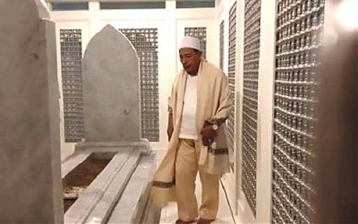 Begini Hubungan Batin Waliyullah Saat Wafat dengan Muridnya