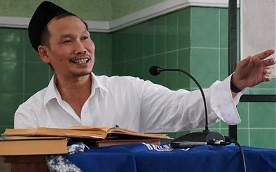 Gus Baha Ditegur Sahabat Ibnu Mas'ud