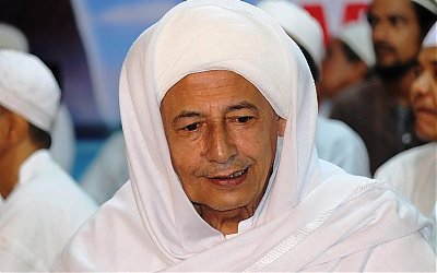 Dawuh Habib Luthfi tentang Tiga Sebab Ilmu Kurang Bersinar
