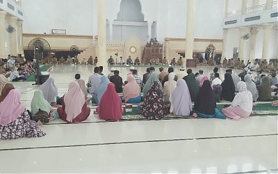 Dinsyar Simeulue Serahkan 122 Hafidz dan Hafidzah Ke Pondok Pesantren