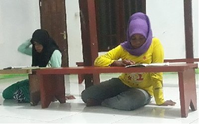 Santri Goes To Papua: Namanya Awiyah , tidak Malu Mengaji Walau Remaja Sendiri