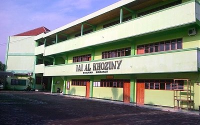 Institut Agama Islam (IAI) Al-Khoziny Sidoarjo