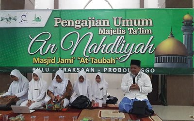 Pengurus Masjid At-Taubah Bulu Kraksan Gelar Pengajian Kesehatan dan Pengobatan Gratis