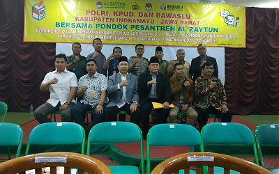 Haul Muassis NU, Ketua PWNU Jatim Ajak Warga Sumenep Satu Komando
