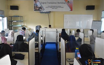 Pusat Bahasa IAIN Pontianak Gelar Kegiatan English Translation Workshop