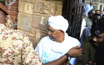 Omar Al-Bashir Tampil Perdana Pacsa Kudeta