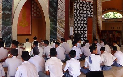 Ratusan Siswa Sumenep Tahlil Bersama untuk Alm Gus Sholah