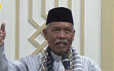 Abu Manan Blang Jruen Isi Ceramah Haul Ke-XI Dayah Ma''had Babul Ulum Abu Lueng Ie Al-Aziziyah
