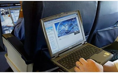 Laptop Terkena Air, Jangan Panik, Lakukan Cara Ini
